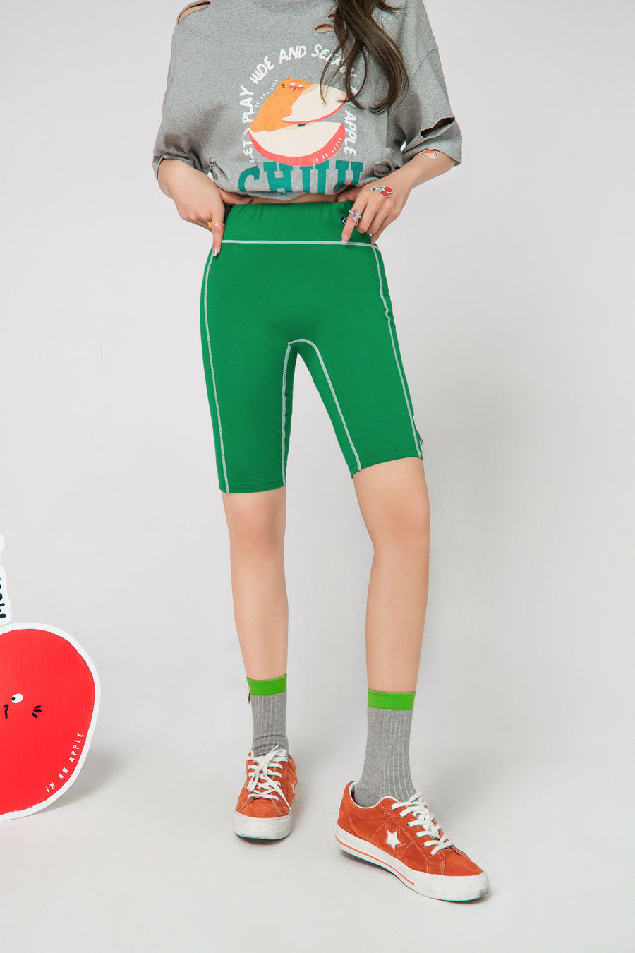 CHUU Color Matching Line Bermuda Shorts