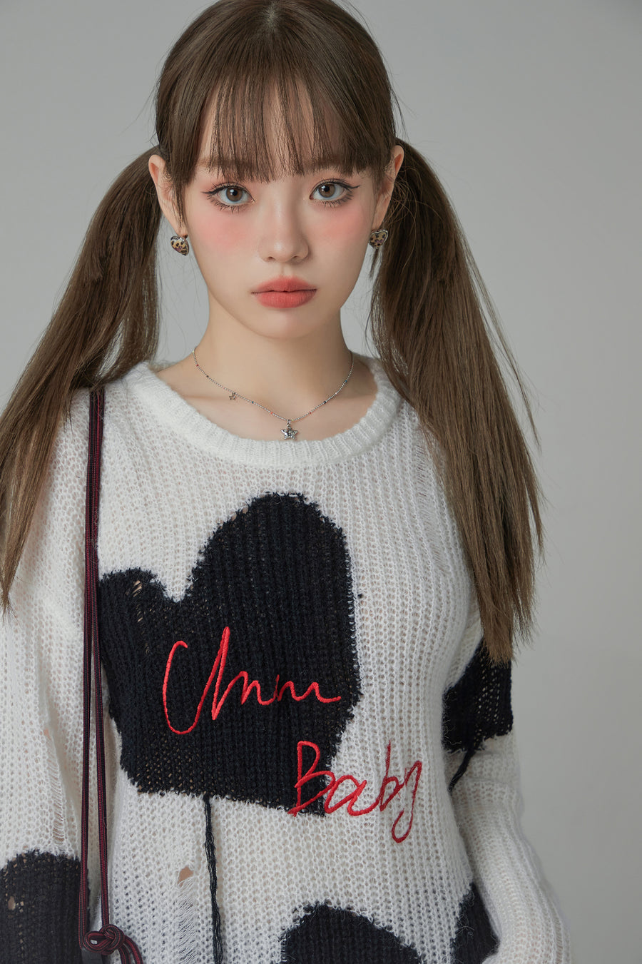 CHUU Distressed Heart Loose Fit Sweater