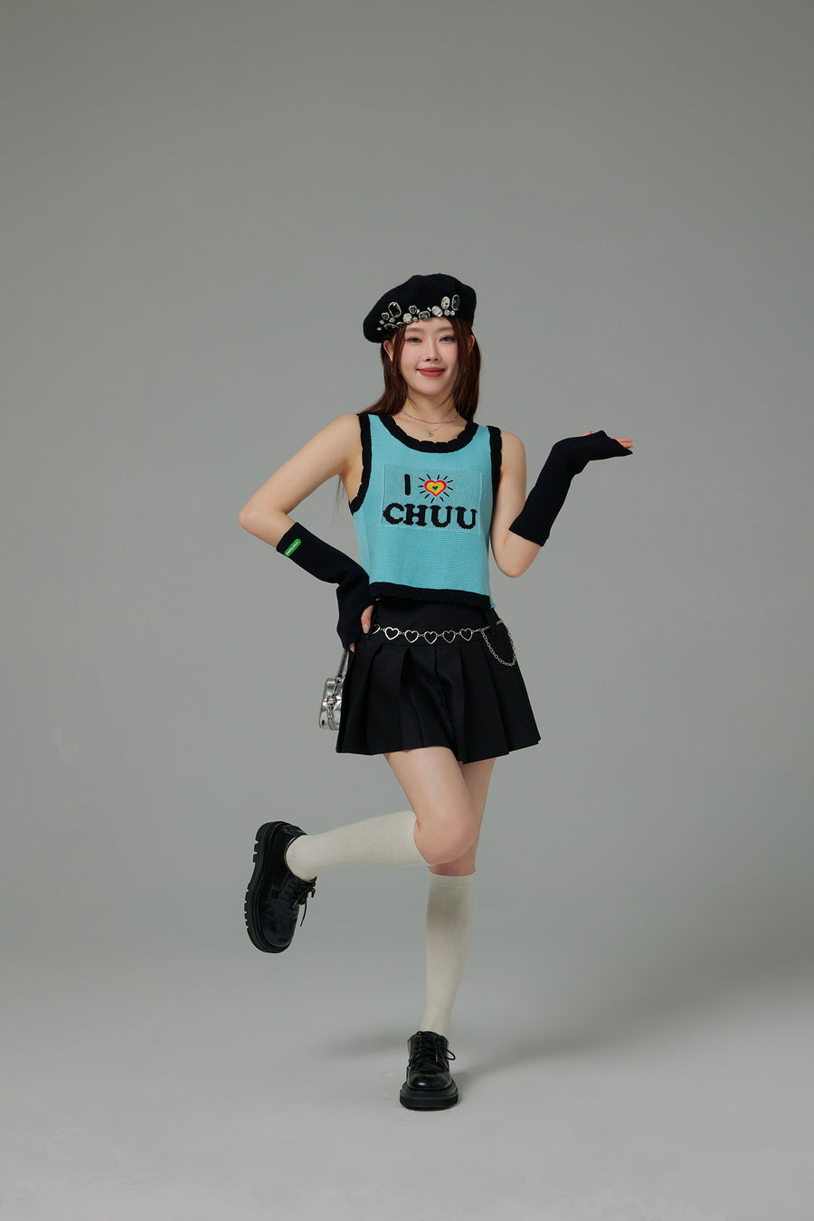 CHUU I Love Chuu Color Sleeveless Knit Sweater