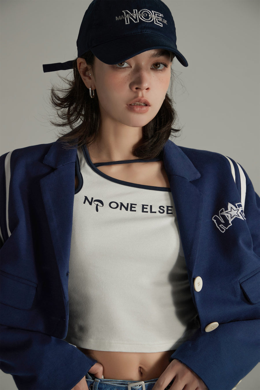 CHUU Cropped Varsity Jacket