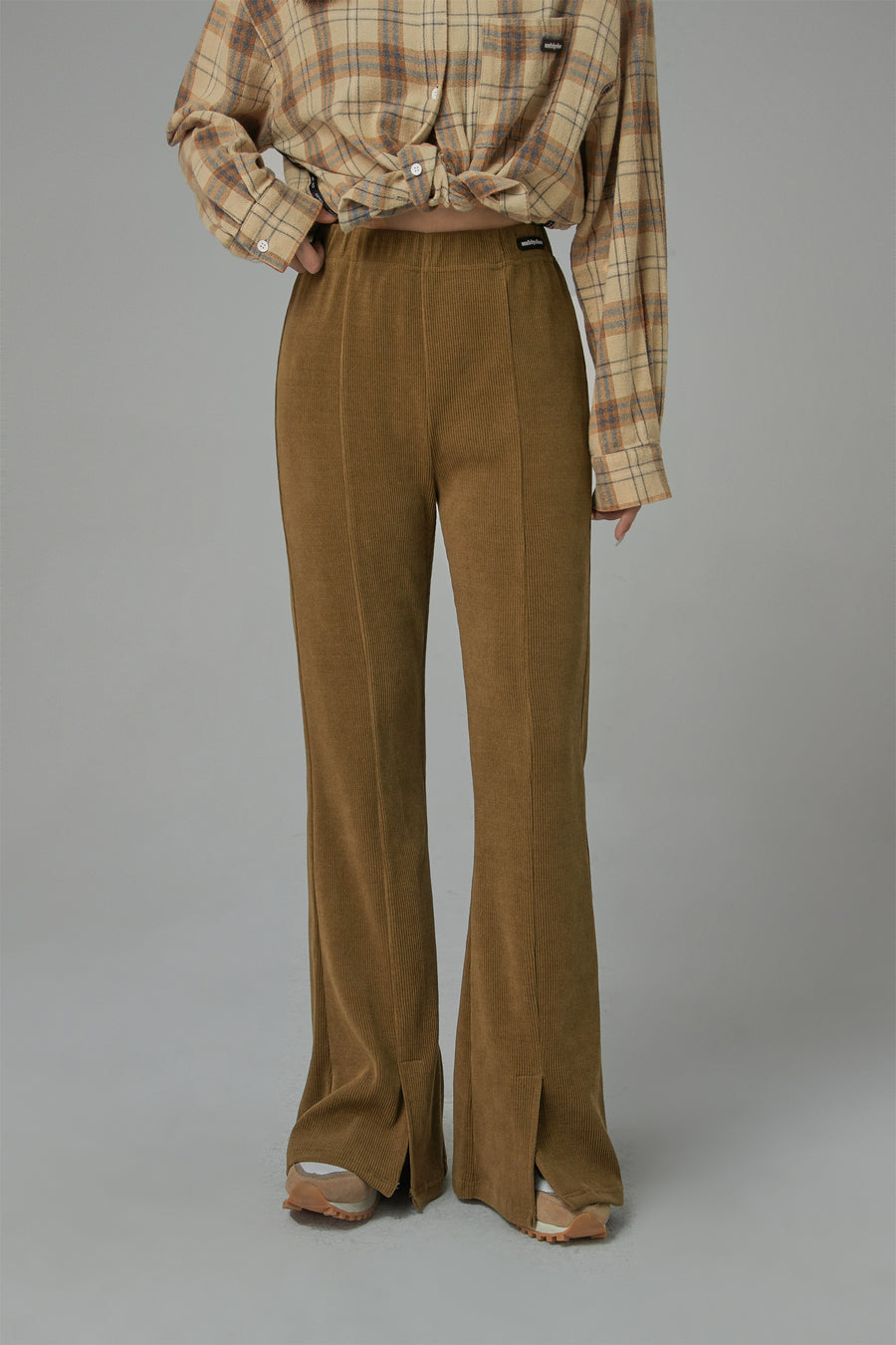 CHUU Corduroy Front Slit Bootcut Pants