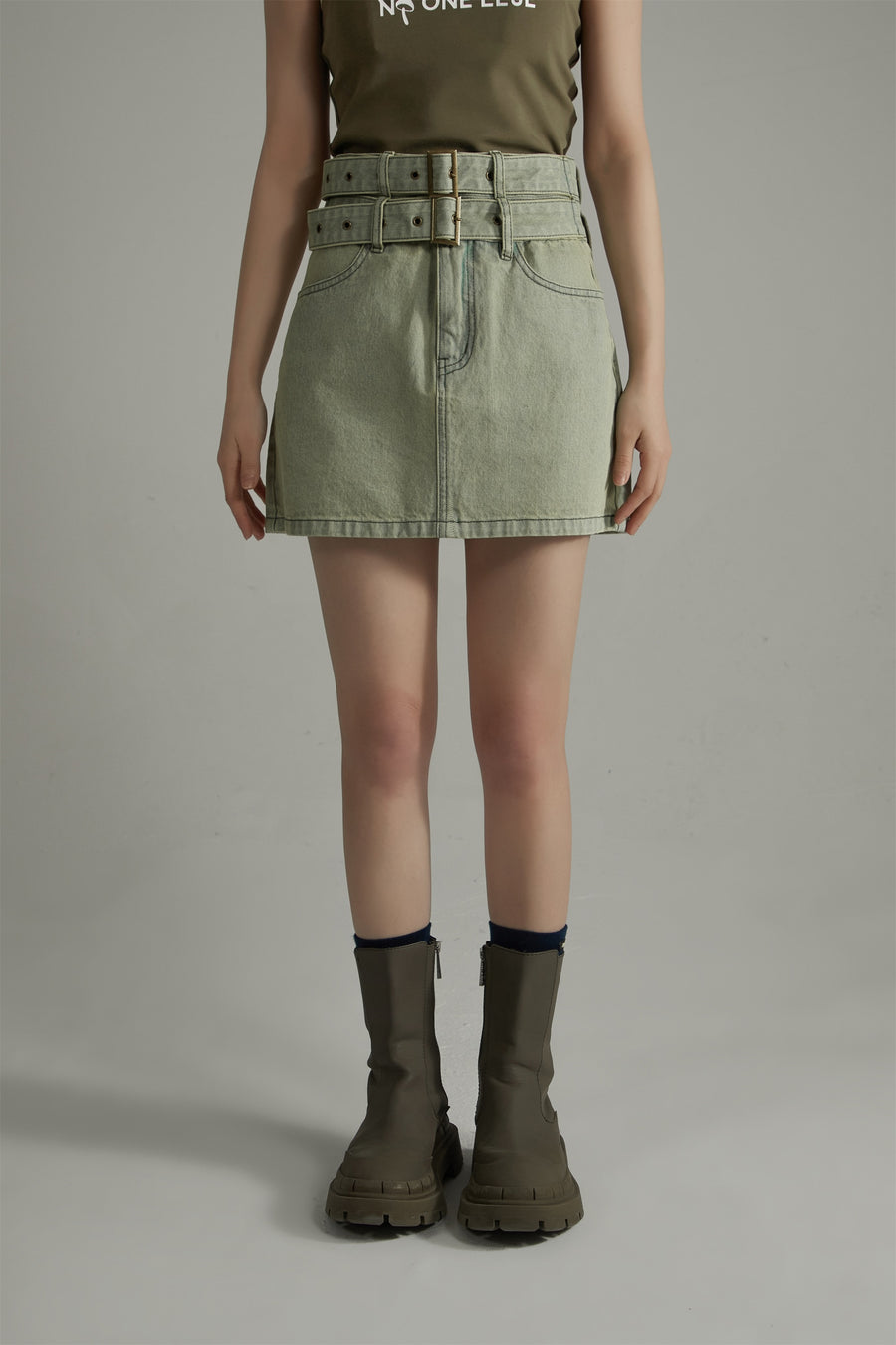 CHUU Double Belted Mini Denim Skirt