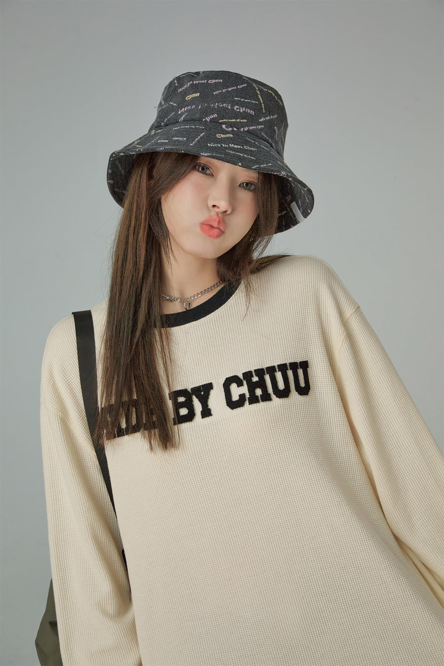 CHUU Subtle Cuteness Striped Long Sleeve Round Neck T-Shirt