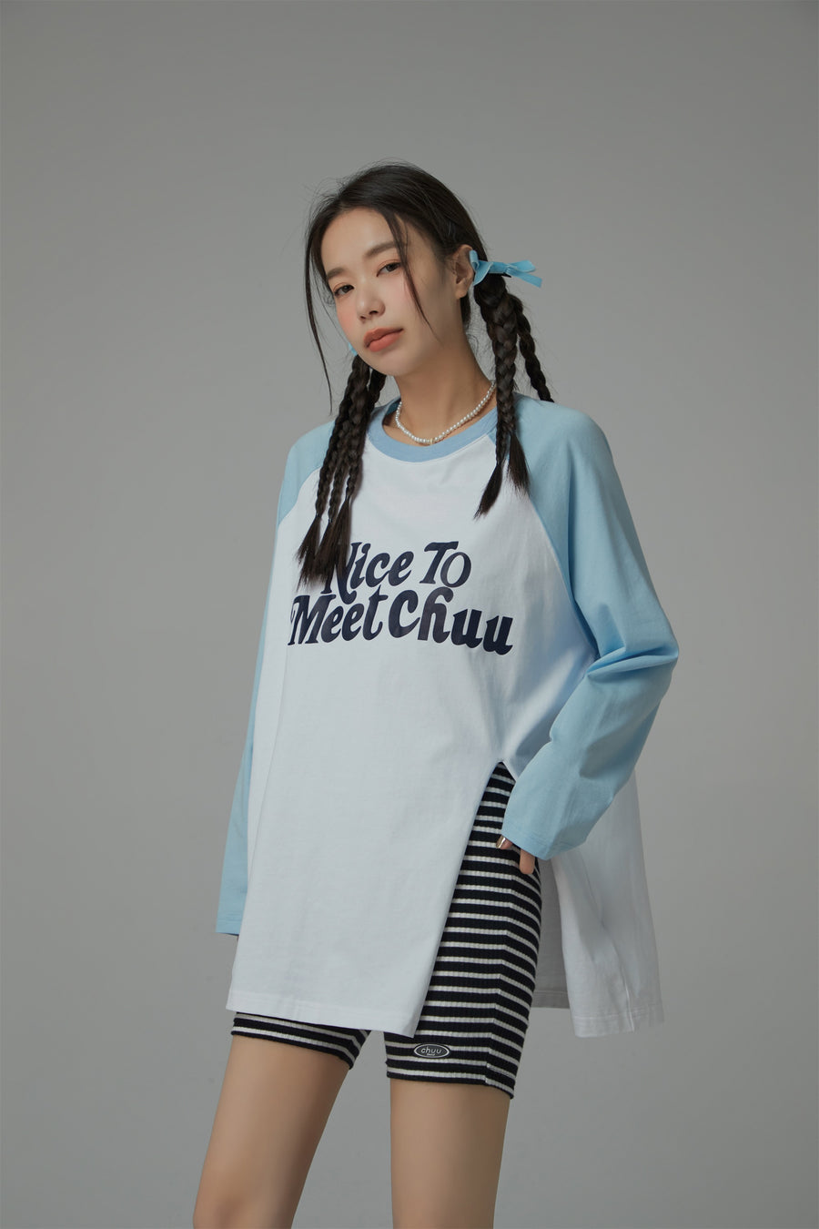 CHUU Nice To Meet Chuu Contrast Raglan T-Shirt