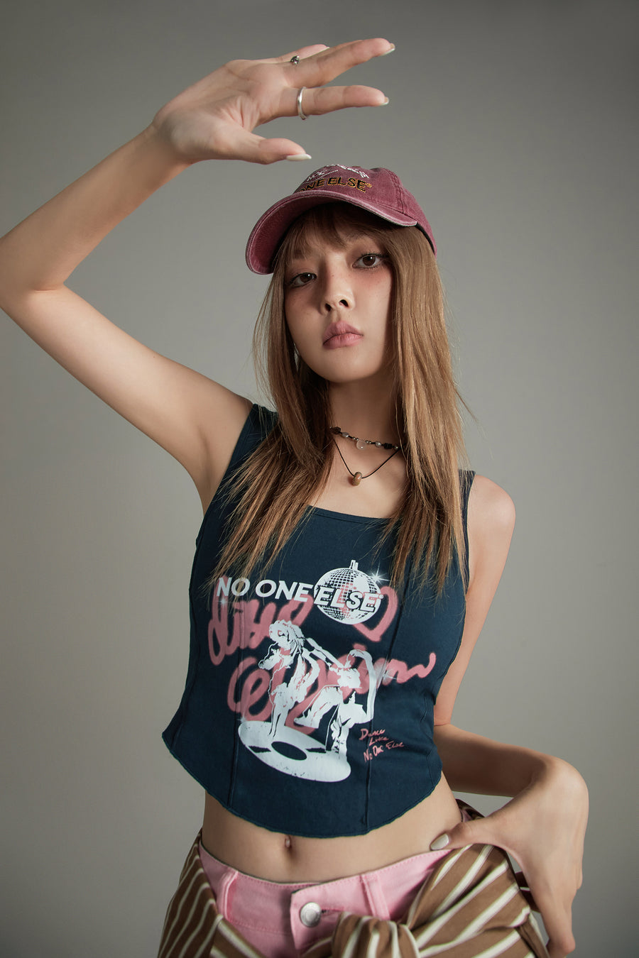 CHUU Dance Like No One Else Vintage Sleeveless Top