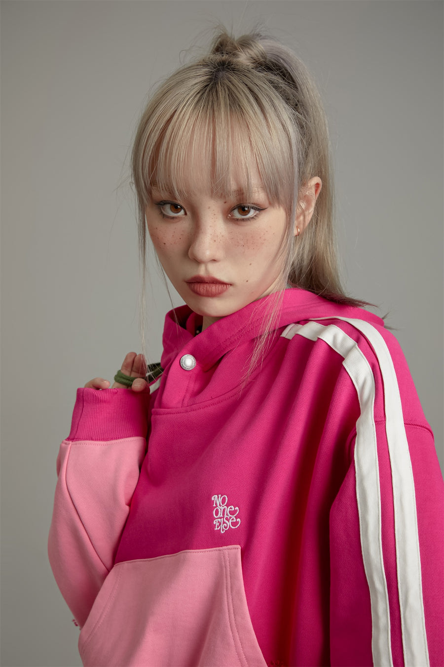 CHUU Button Color Overfit Hoodie