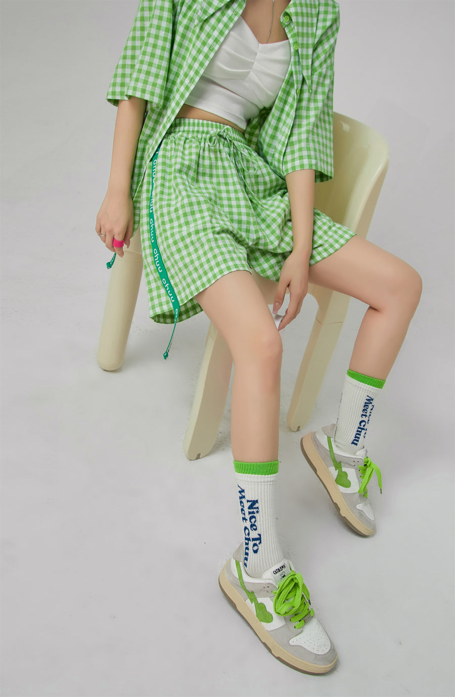 CHUU Gingham Check Wide Shorts