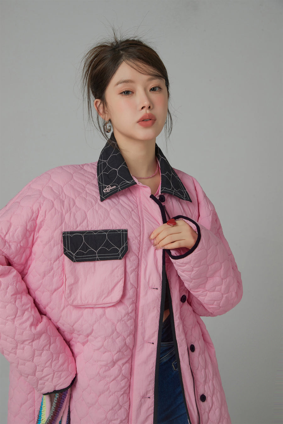 CHUU Blazing Cherry Heart Quilted Jacket