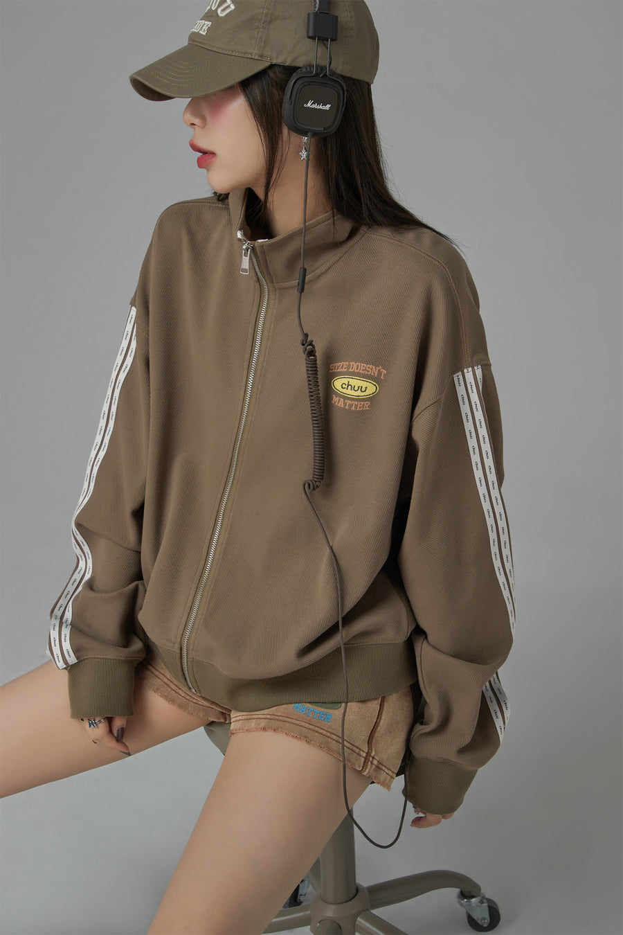 CHUU High Neck Zip-Up