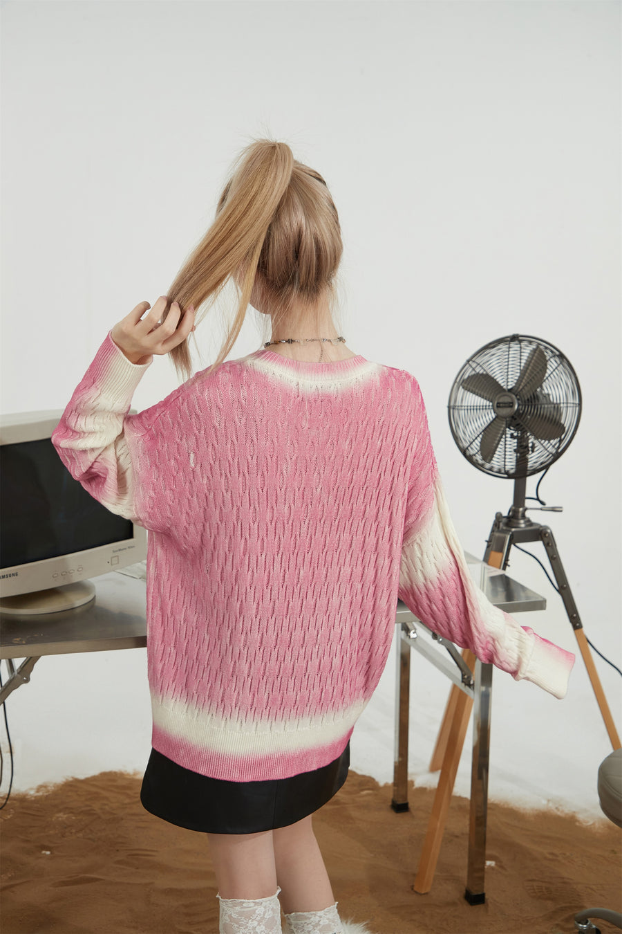 CHUU Make It Noe Lettering Knit Sweater