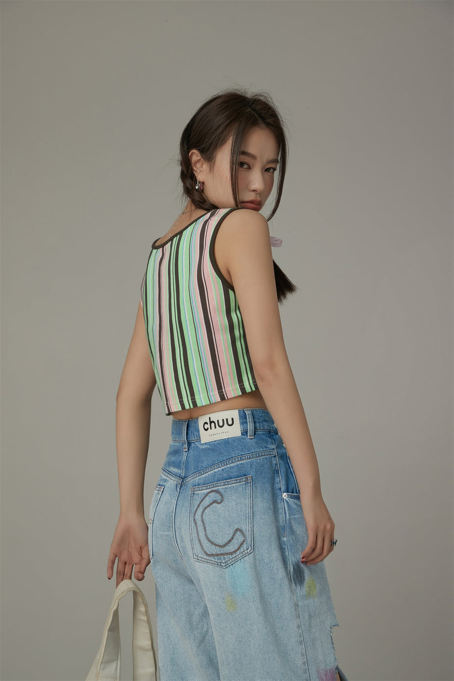 CHUU Rainbow Stripes Contrast Sleeveless Top