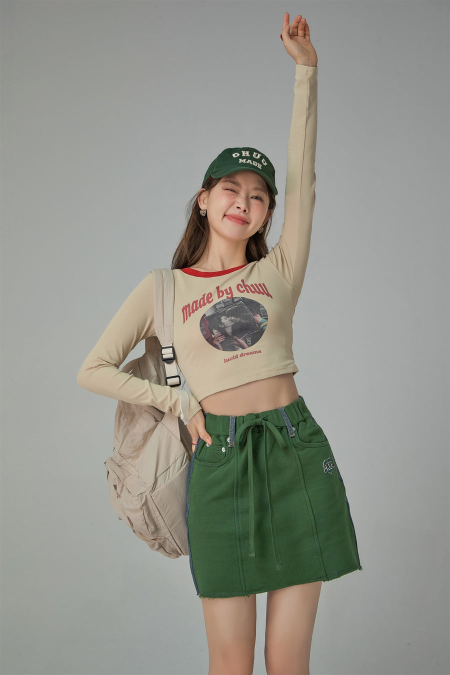 CHUU Lucid Dreams Cropped T-Shirt