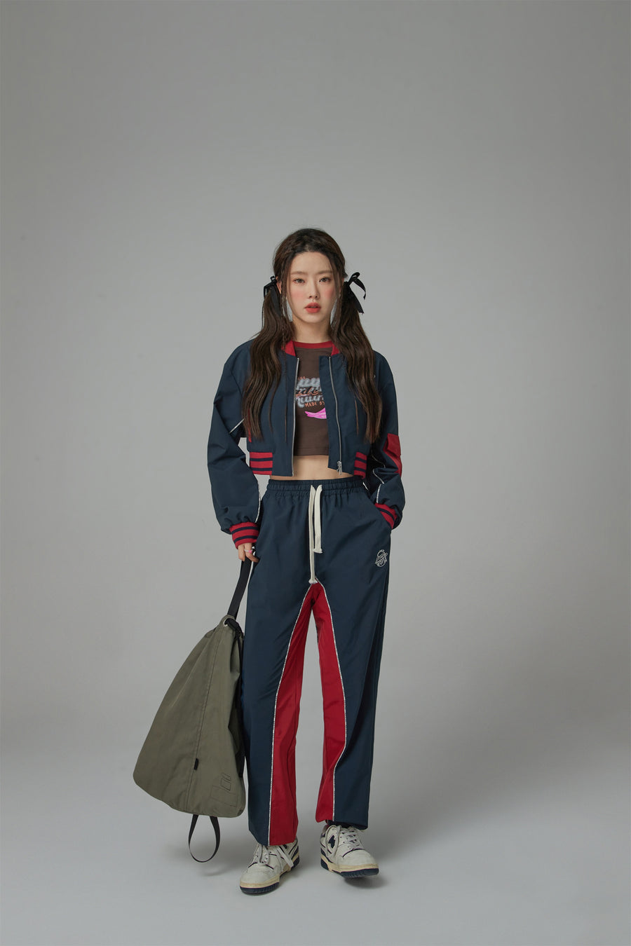 CHUU Chuu World Logo Jogger Pants