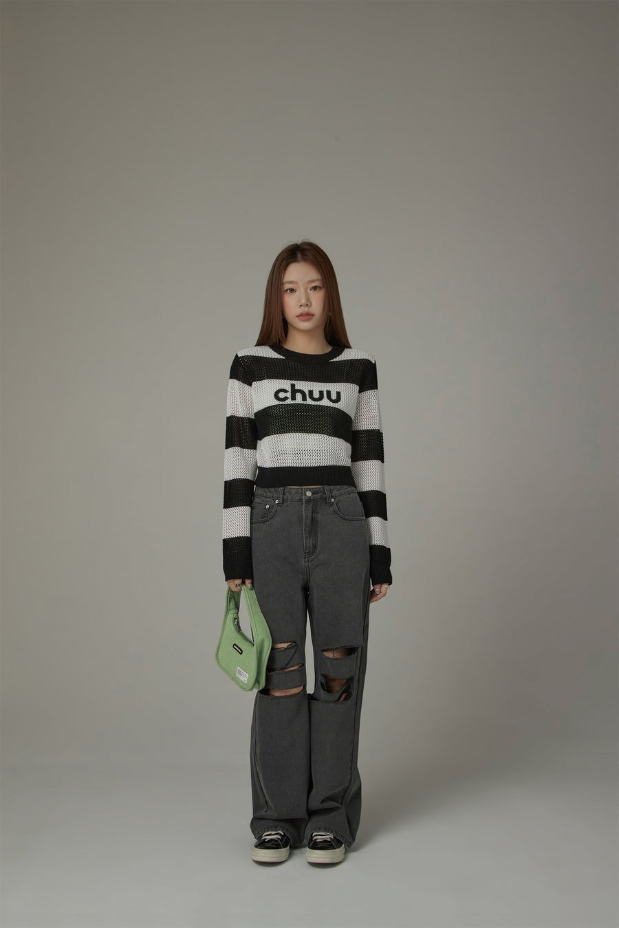 CHUU Striped Cropped Knit Top