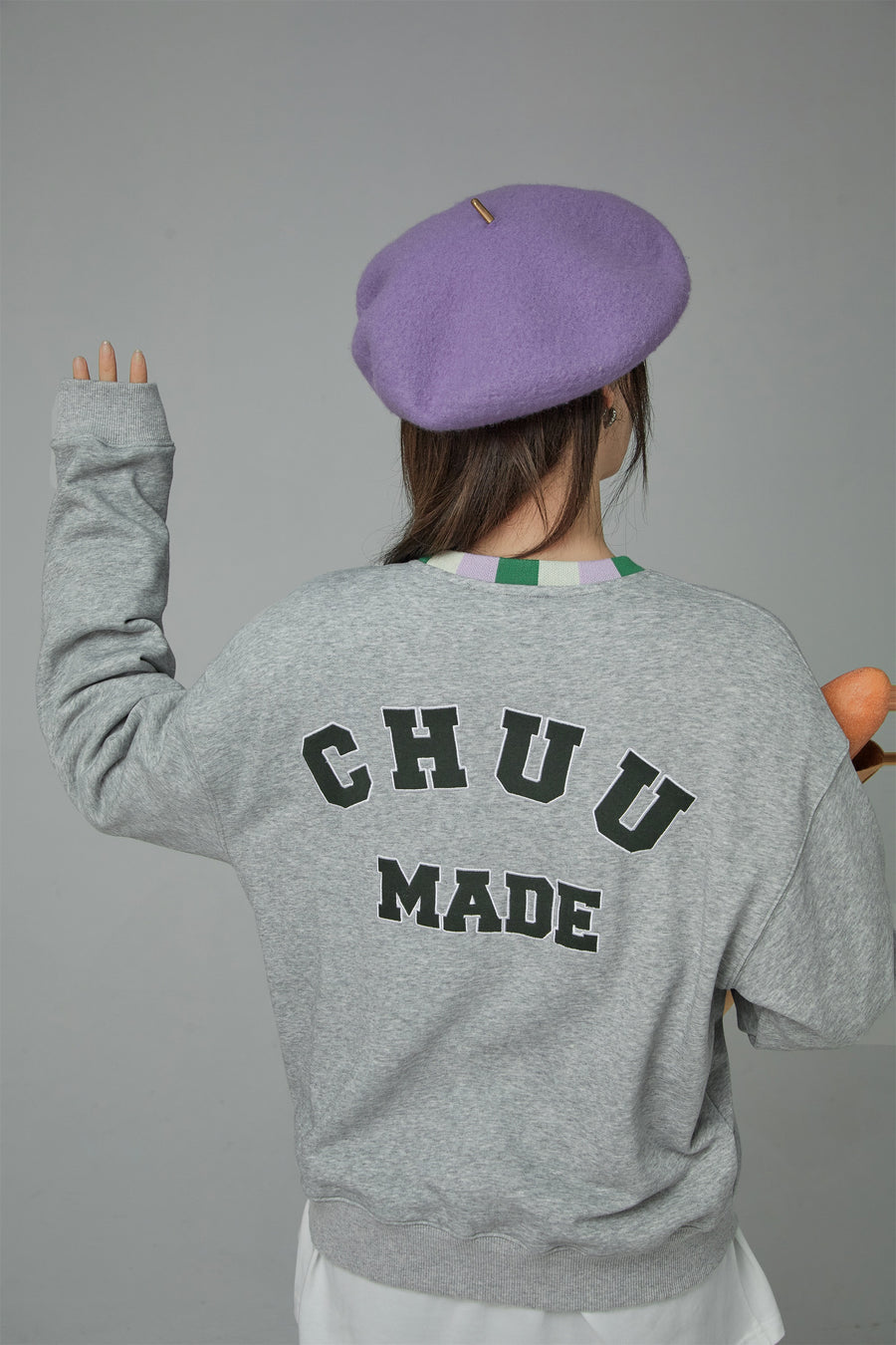 CHUU Chuu Heart Printing Sweater