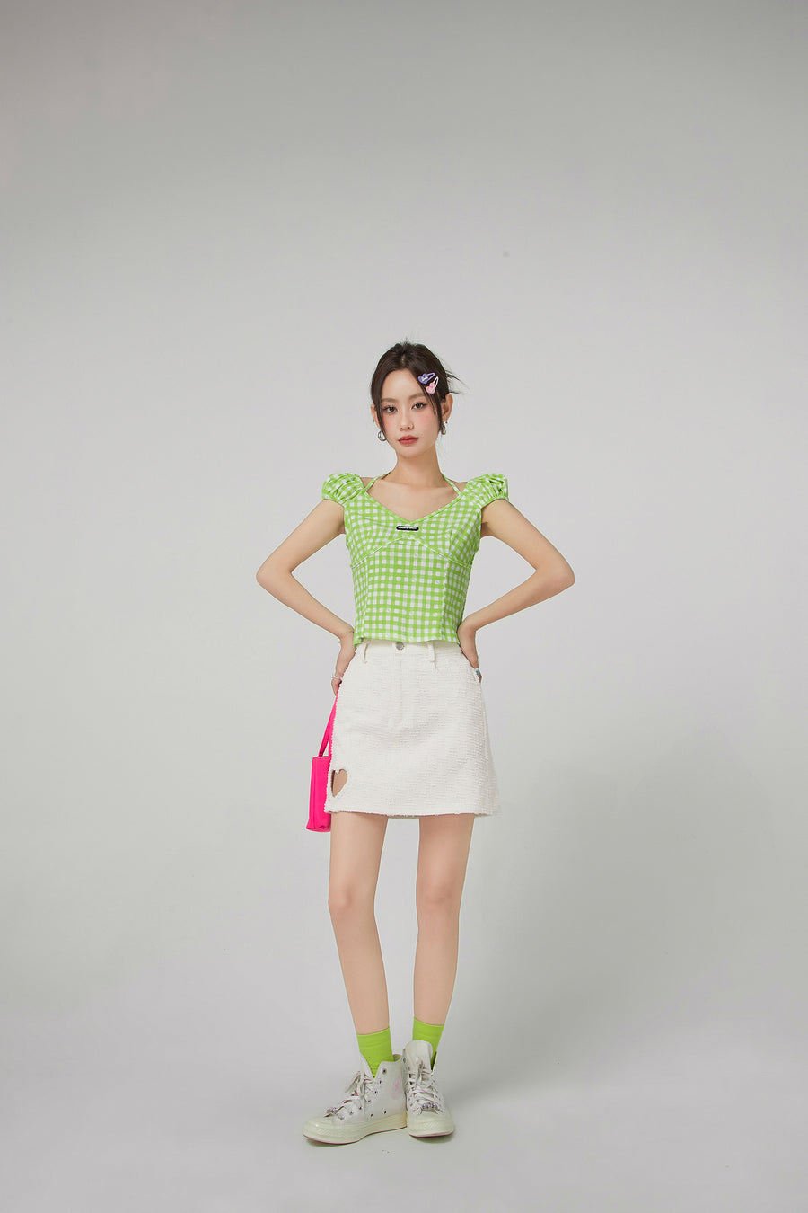 CHUU Picnic Check Puff Sleeves Blouse