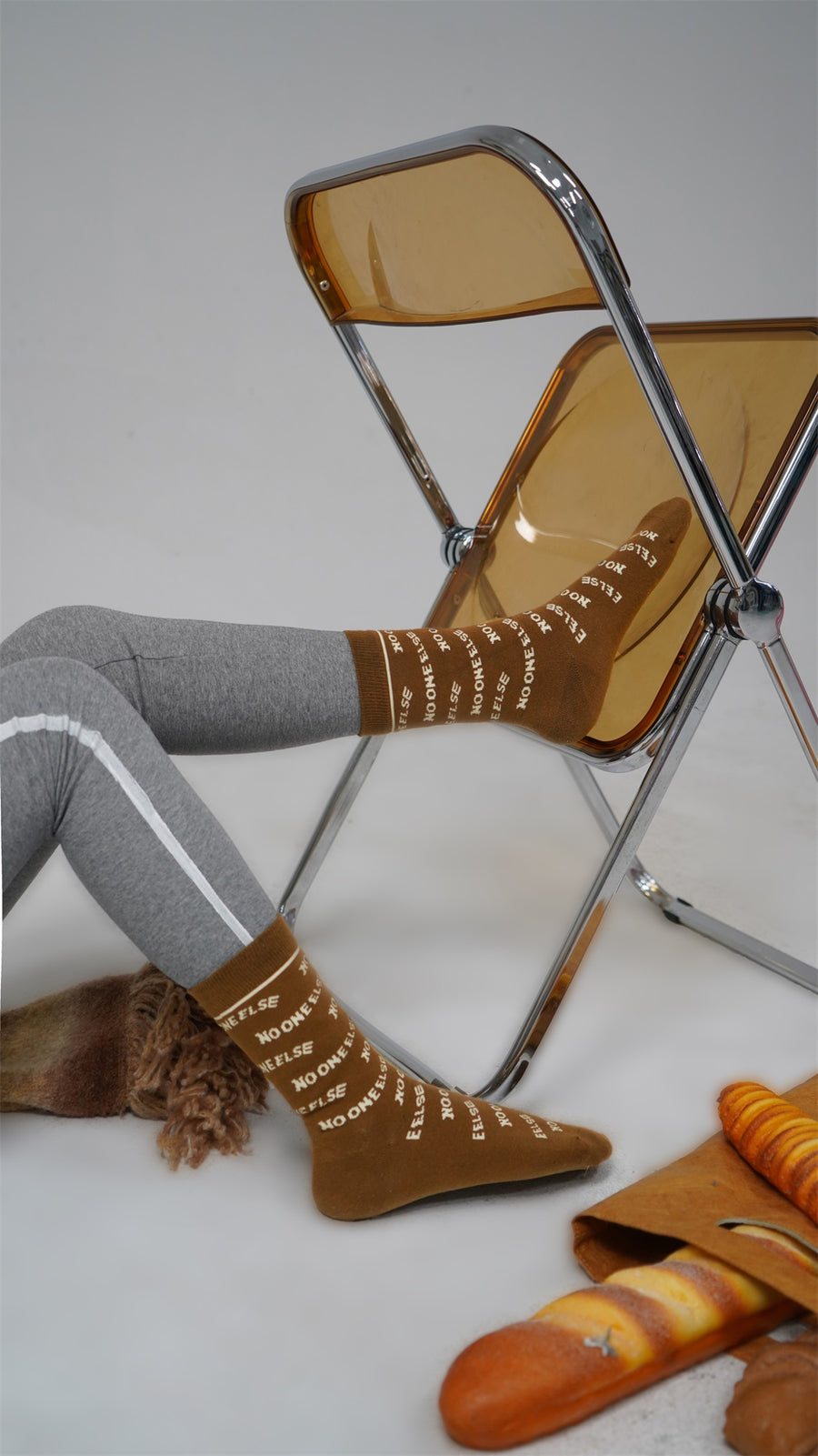 CHUU Noe Logo Socks