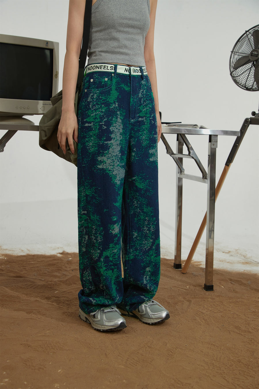 CHUU Cameo Wide Jeans Pants