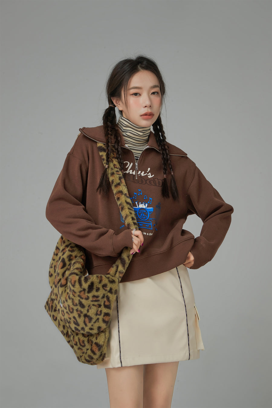 CHUU Name Every Star A-Line Leather Skirt