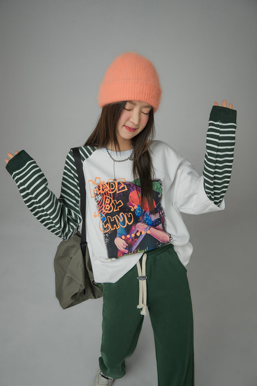 CHUU Cool Girl Stripe Colored T-Shirt