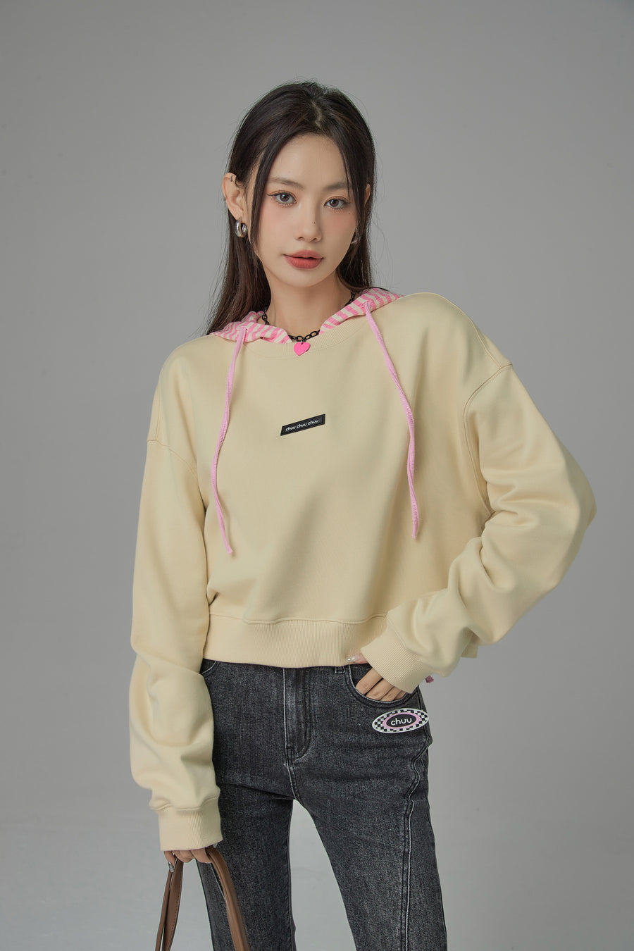 CHUU What Suppose To Happen Sweatshirt