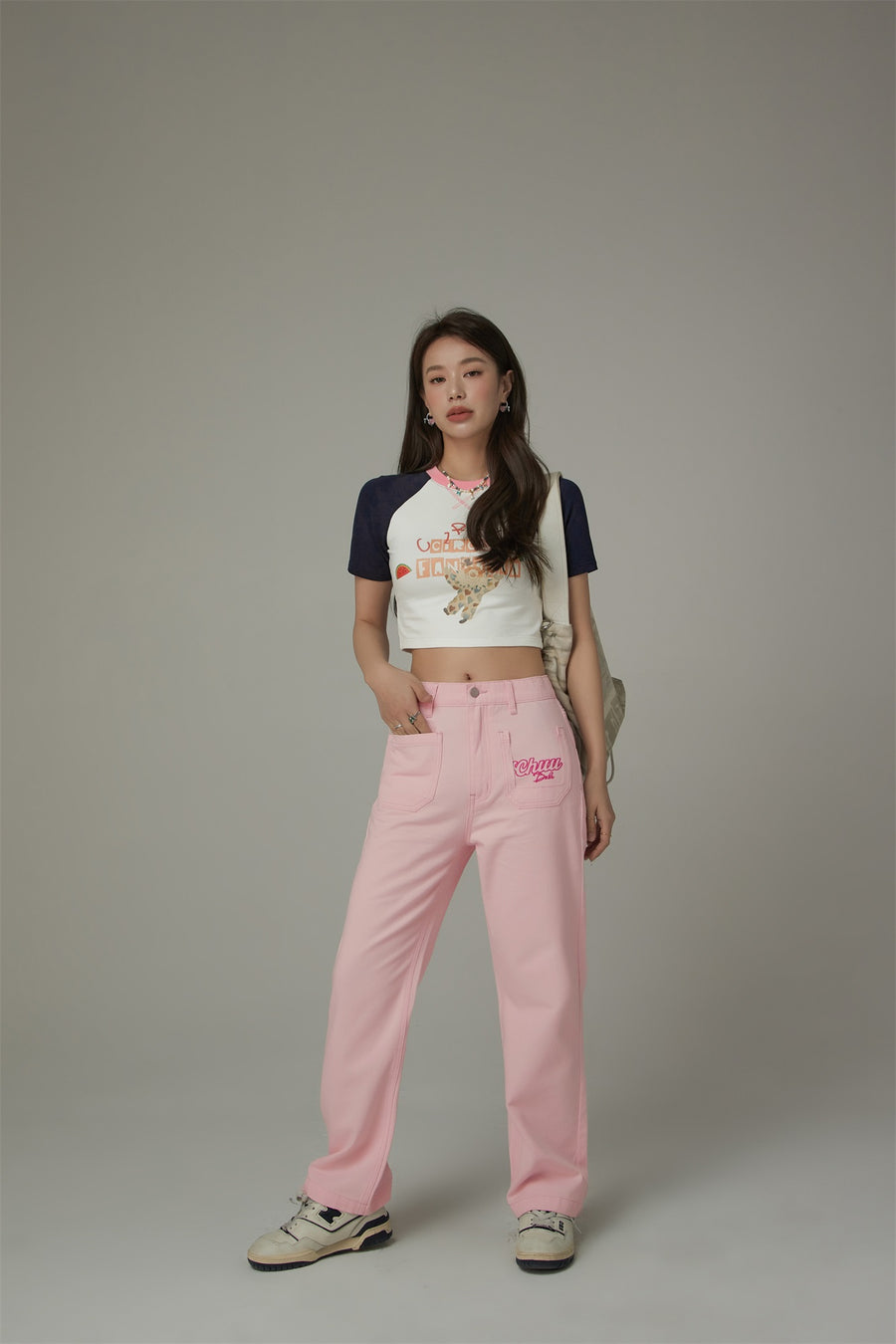 CHUU Embroidered Chuu Pocket Pants