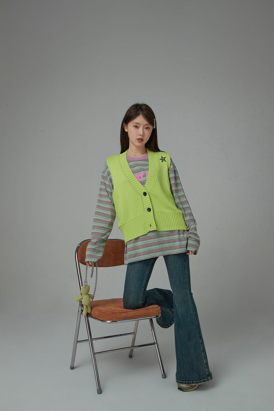 CHUU Revolves Around You Star Knit Vest