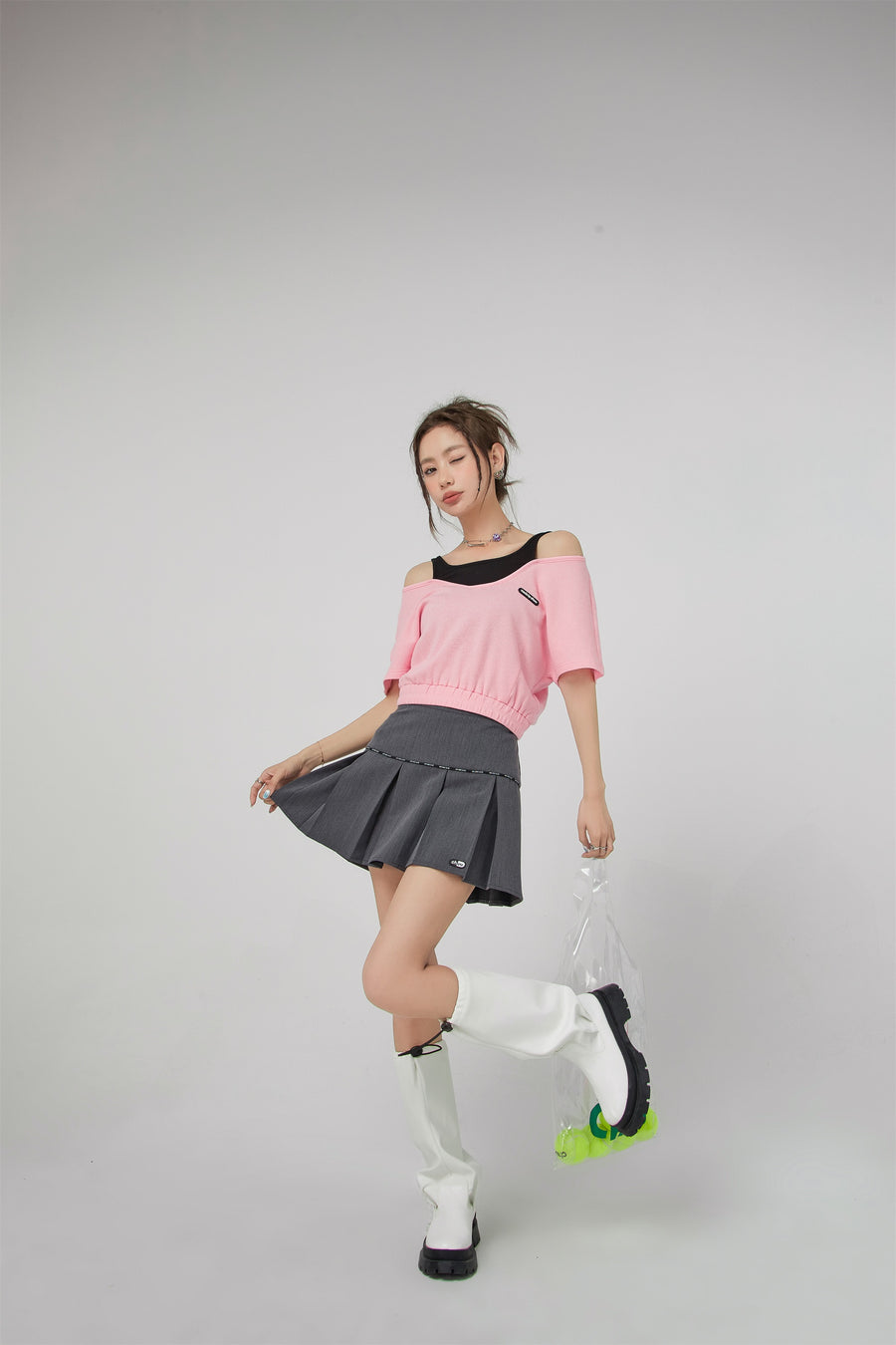 CHUU Two-Layer Crop Sport Top