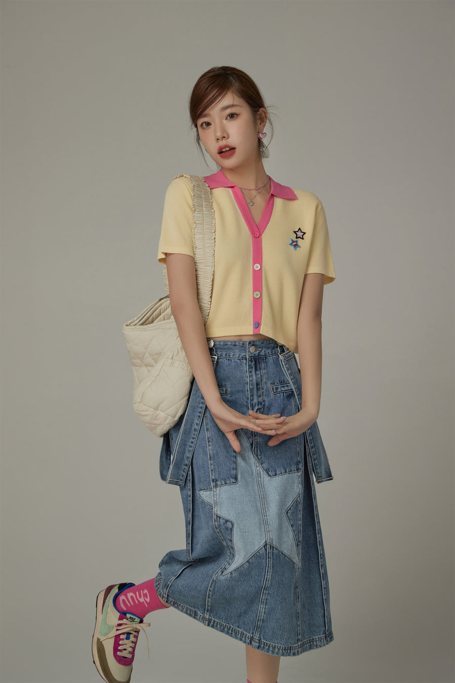 CHUU Star Open Collar Cropped Knit Top