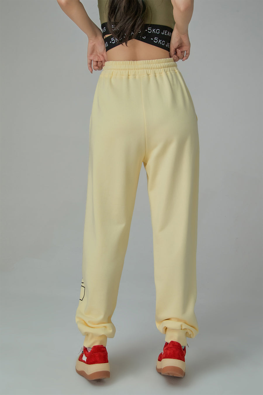 CHUU Stars That Shine High-Waist Jogger Pants