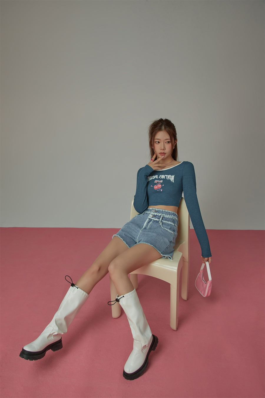 CHUU Circus Line Color Cropped T-Shirt