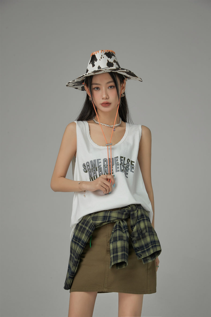 CHUU Somebody You Never Met Sleeveless Top