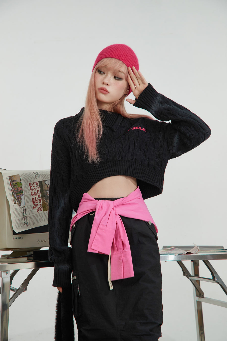 CHUU High-Neck Zip-Up Cropped Knit Top