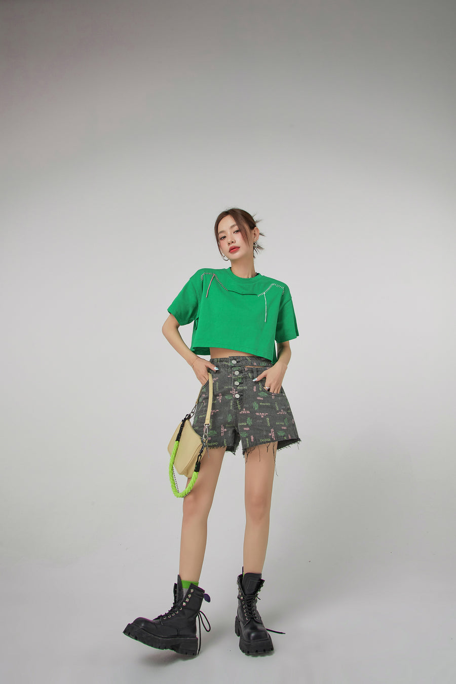 CHUU Stitches Lines Loosefit Crop Top