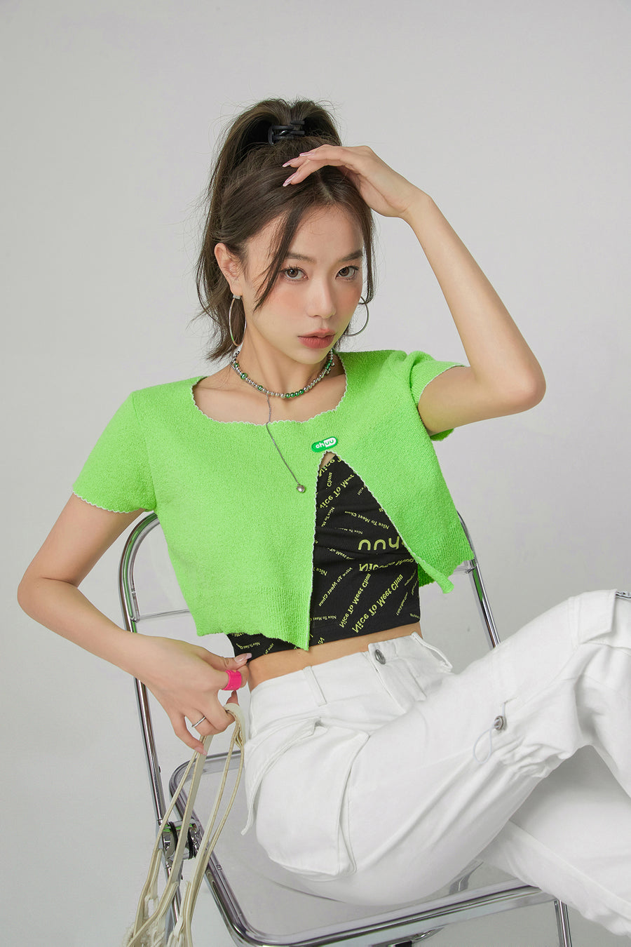 CHUU Front Slit Crop Top