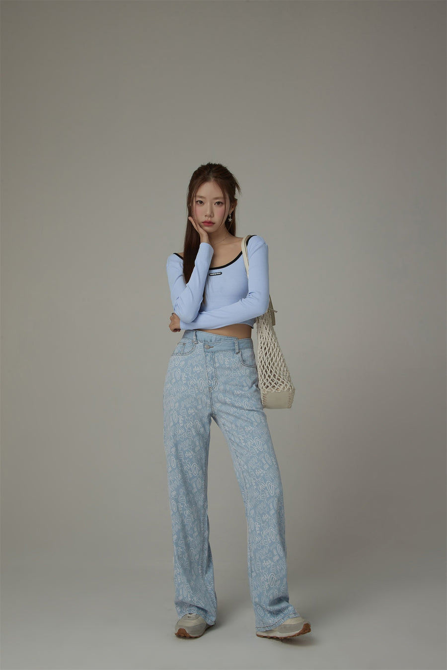 CHUU Printed Wide Denim Jeans