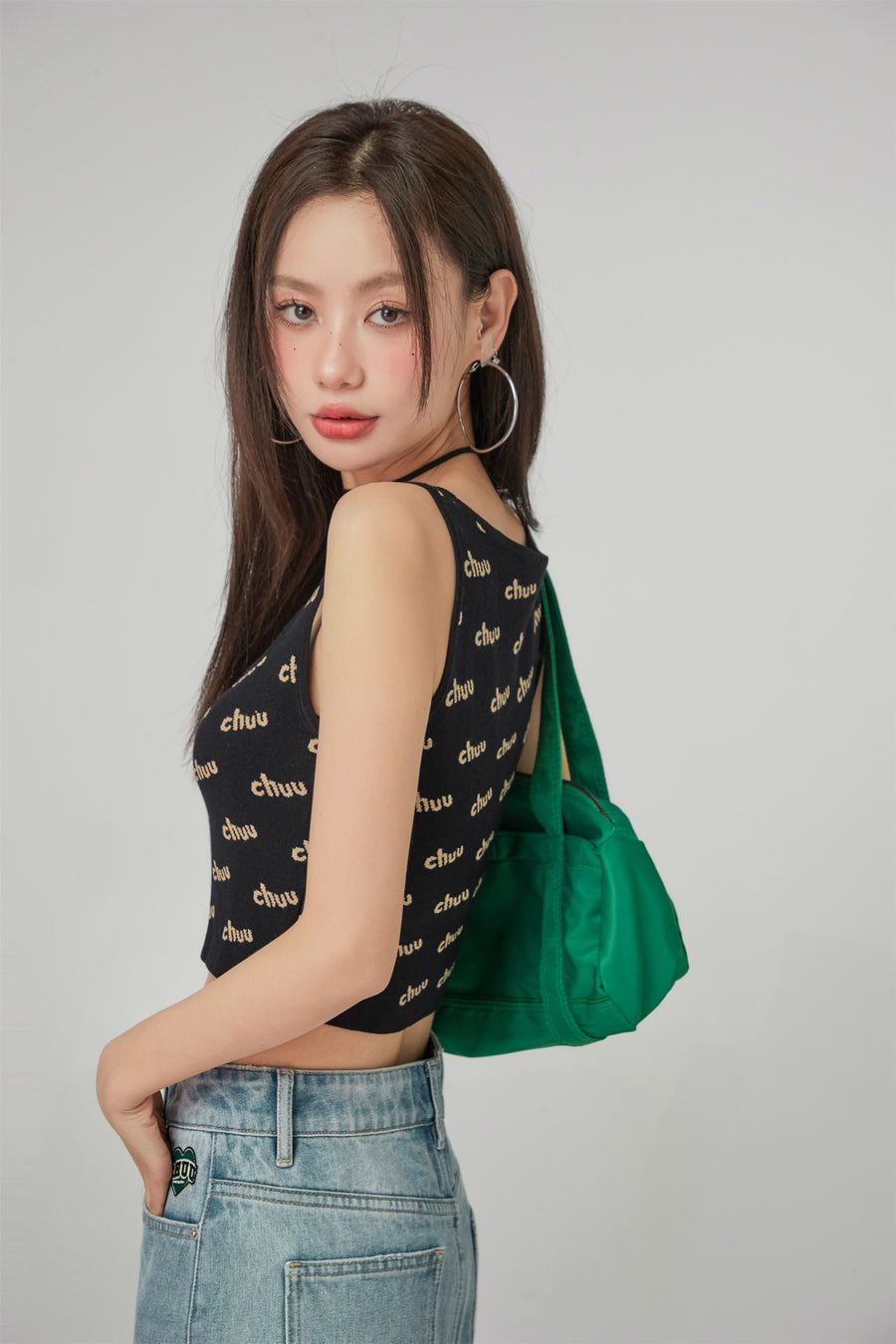 CHUU Logo Crop Sleeveless Knit Top