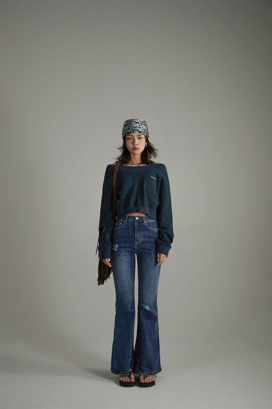 CHUU Slim Bootcut Denim Jeans