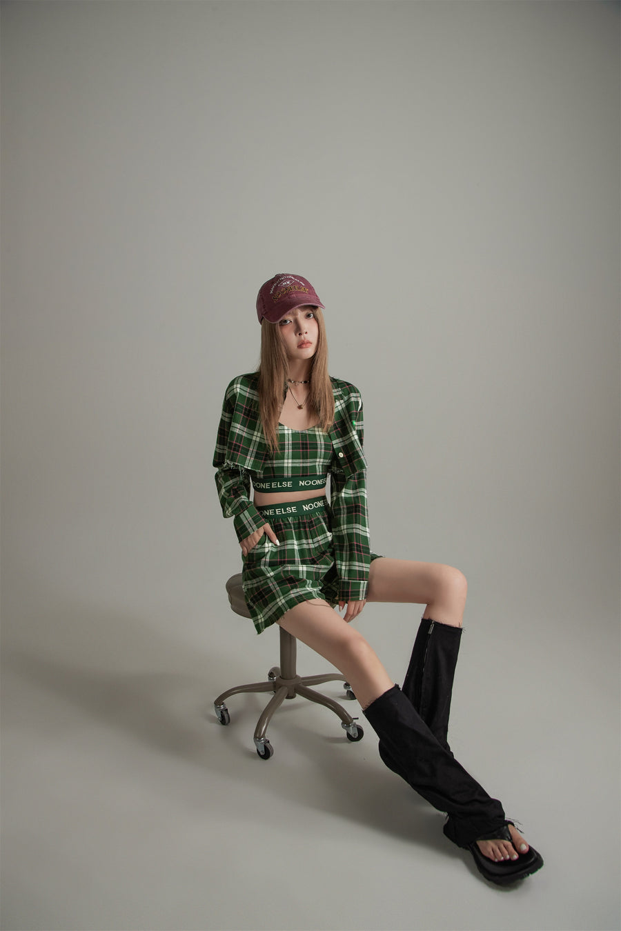 CHUU Scottish Check Raw Hem Shorts