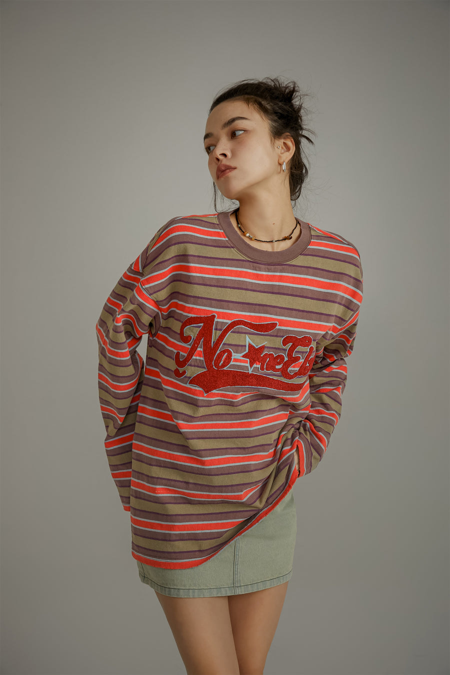 CHUU Star Logo Striped Long-Sleeved Sweatshirt