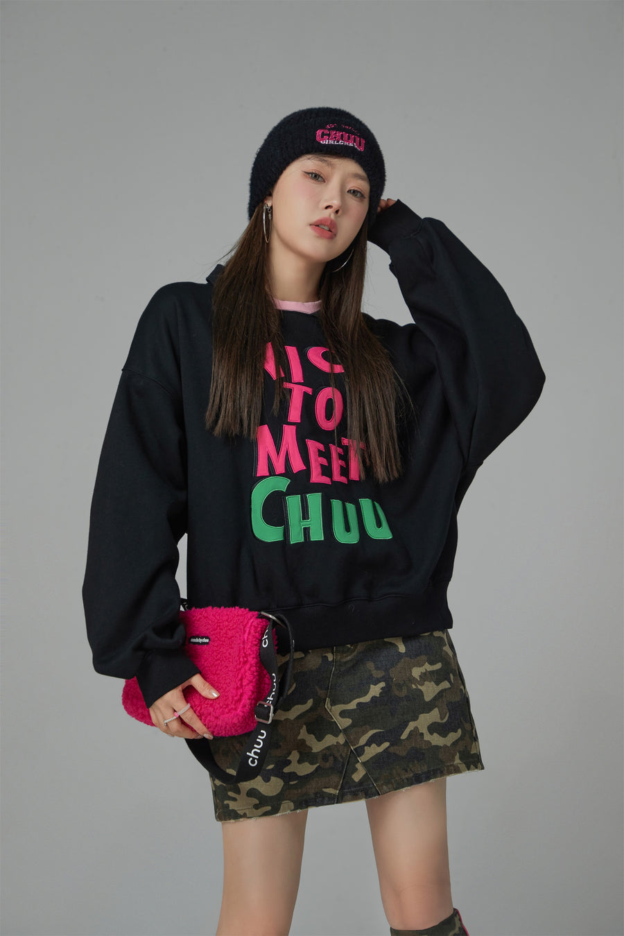 CHUU Nice To Meet Chuu Sweatshirt