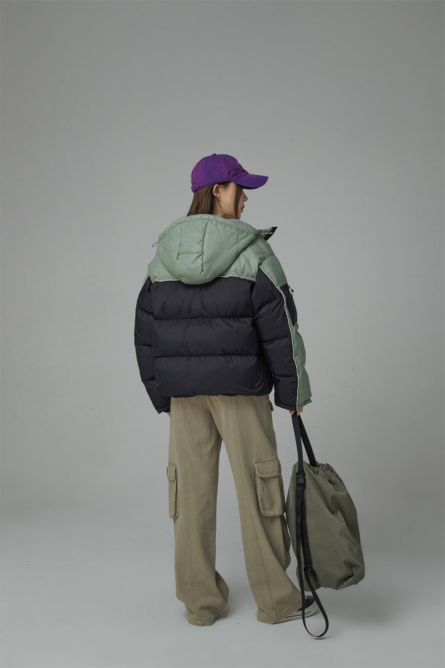 CHUU Two Tone Duck Down Puffer Coat