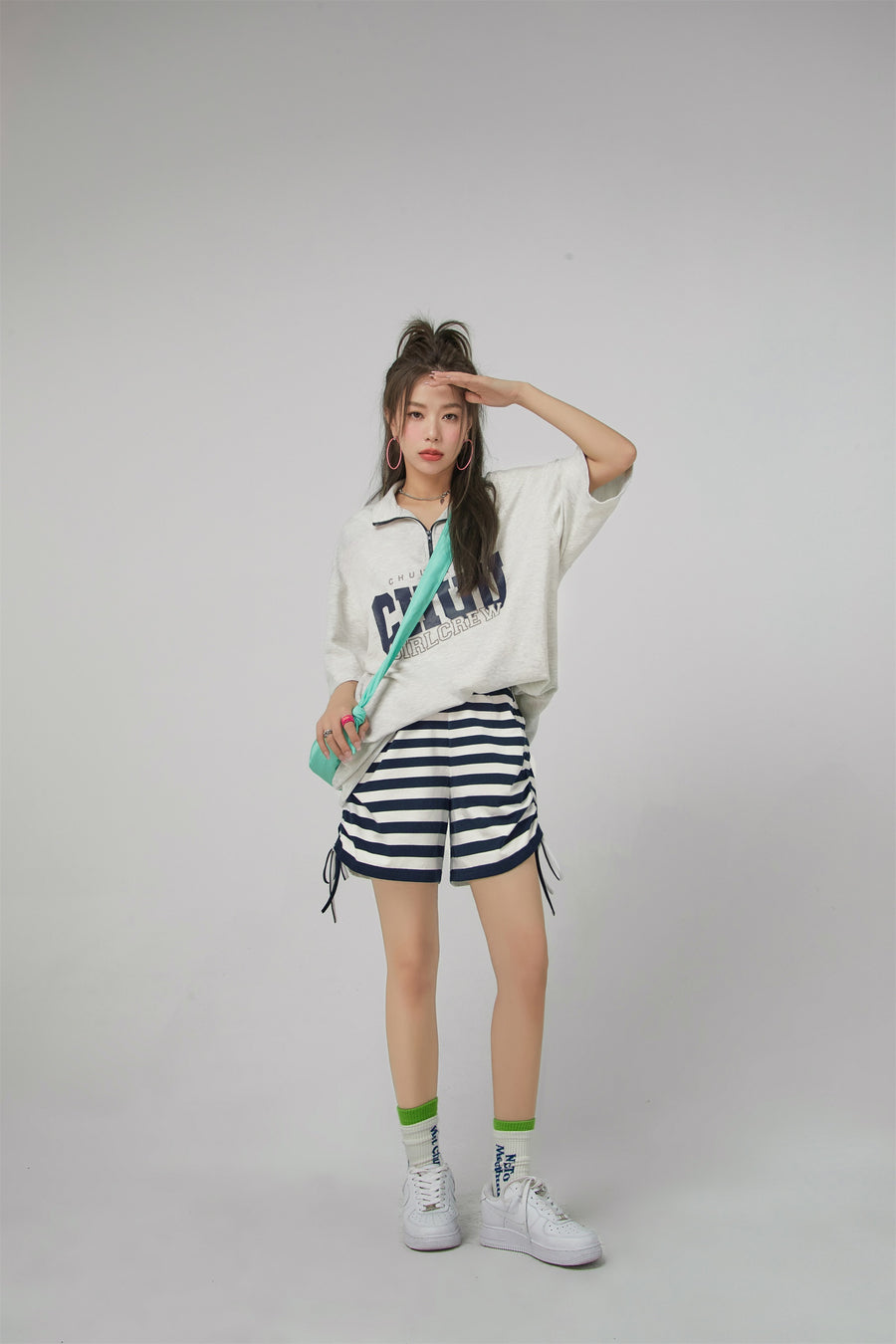 CHUU Striped Shirring Loose Shorts