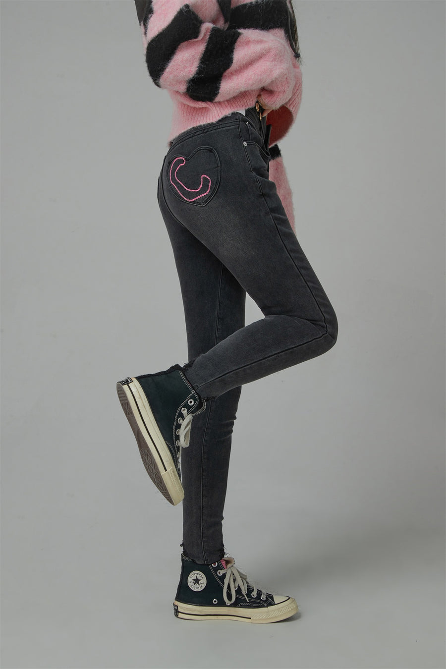 CHUU Heart Pocket Skinny Jeans