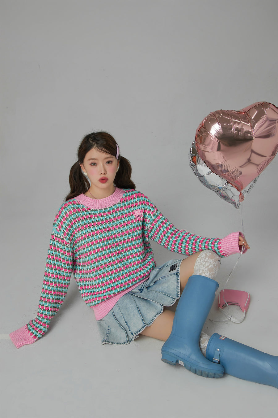 CHUU The Kiss Crochet Loose Fit Knit Sweater