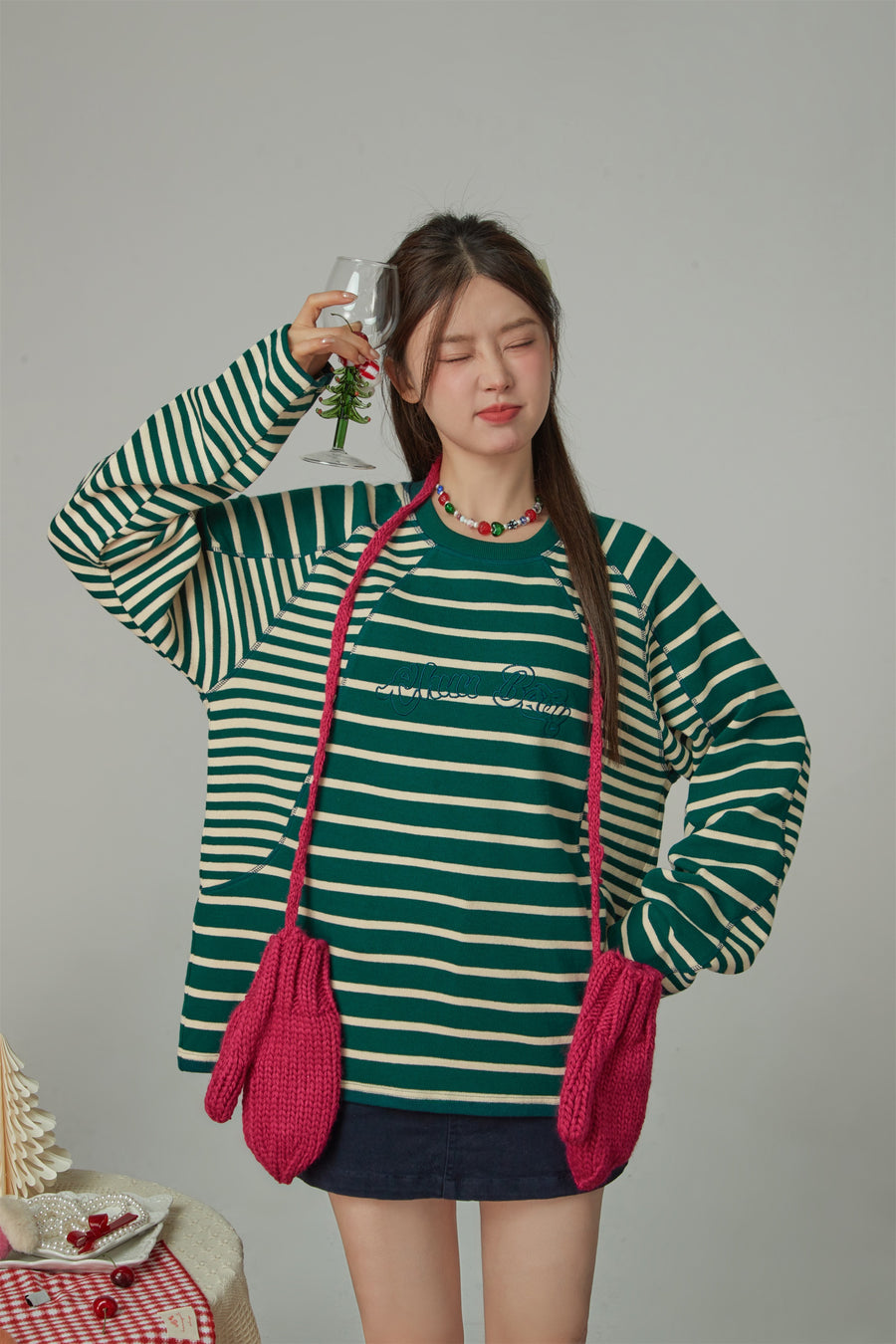 CHUU Cut To The Chase Striped Raglan T-Shirt