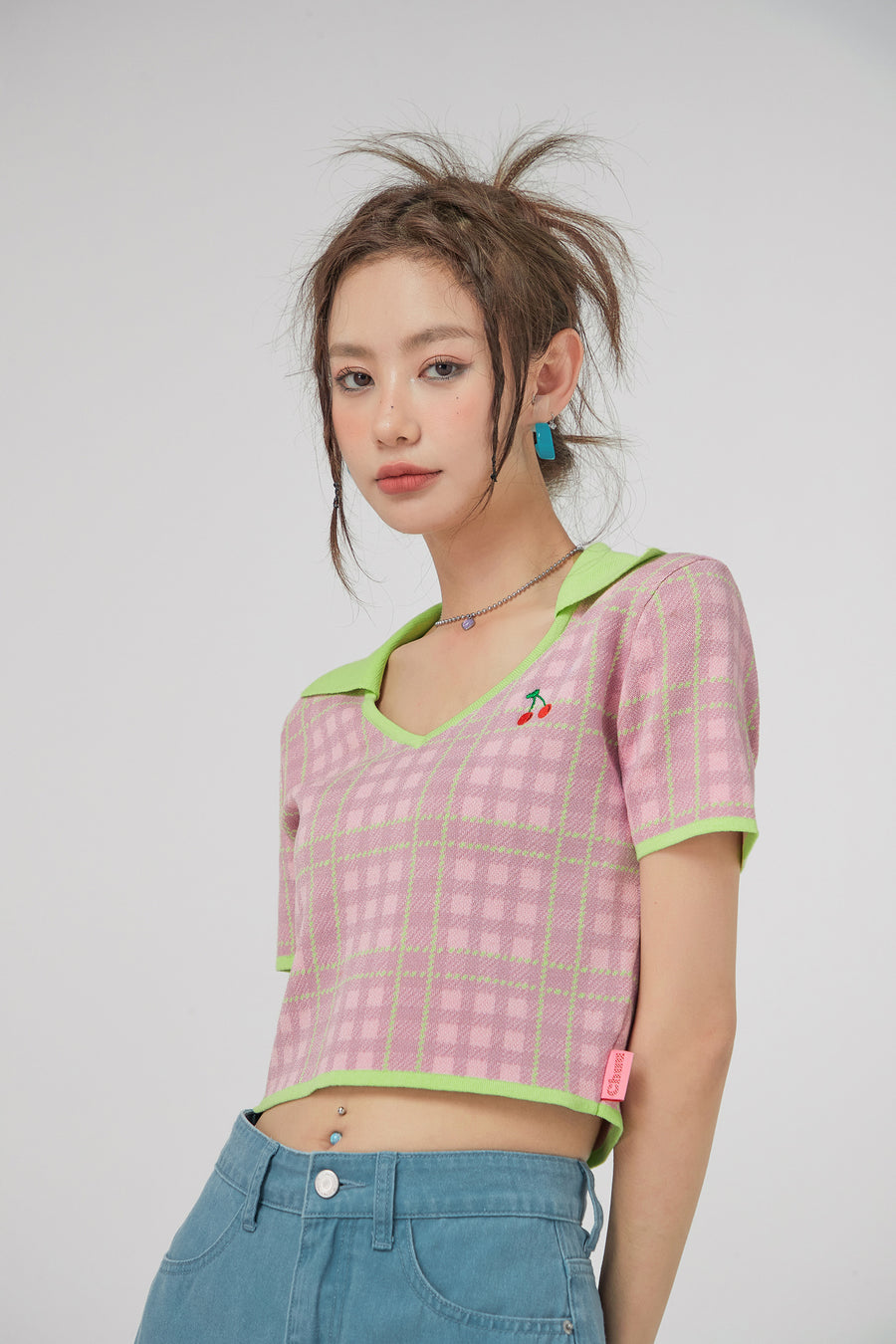 CHUU Cherry Color Cropped Knit T-Shirt