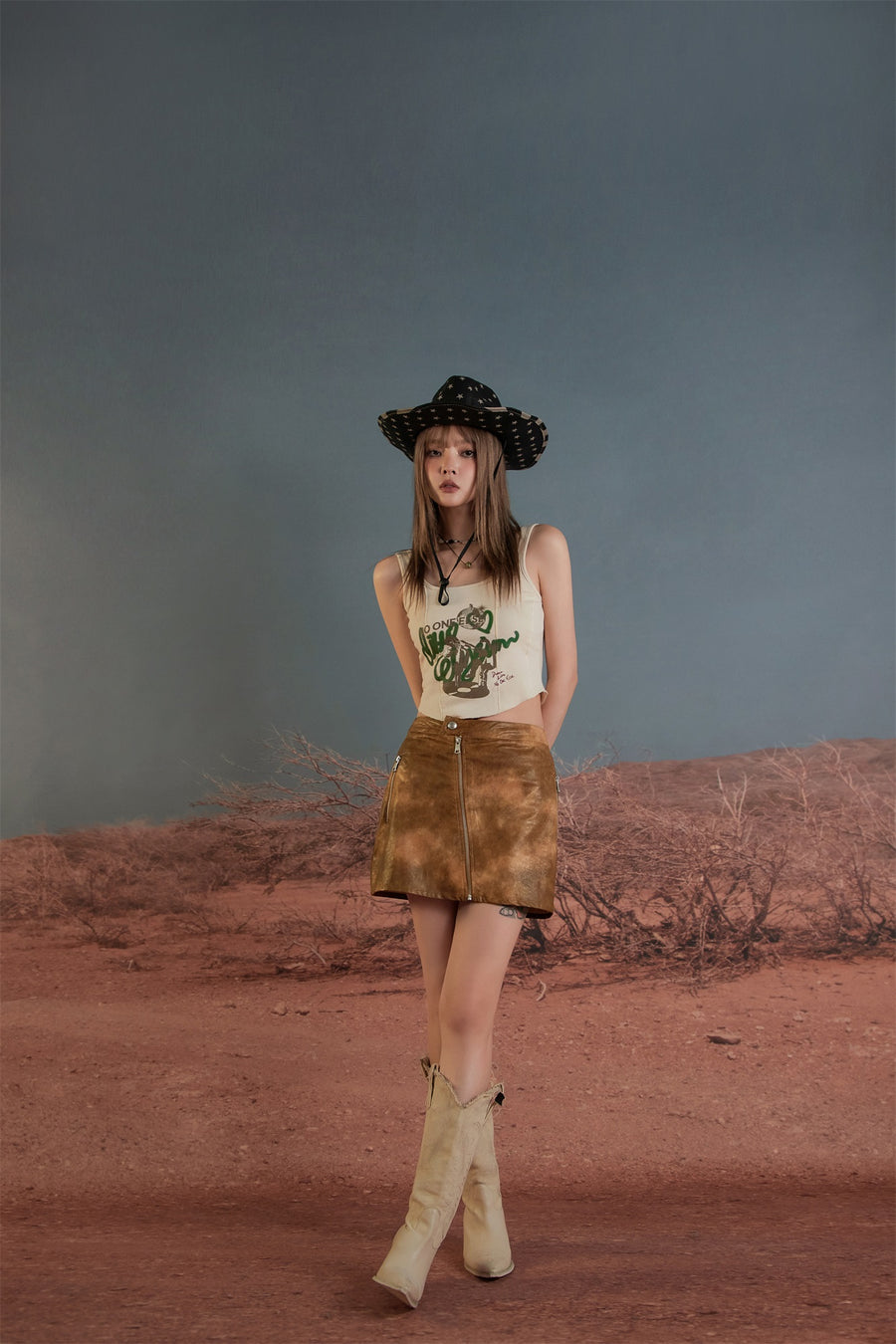 CHUU Vintage Wash Leather Mini Skirt