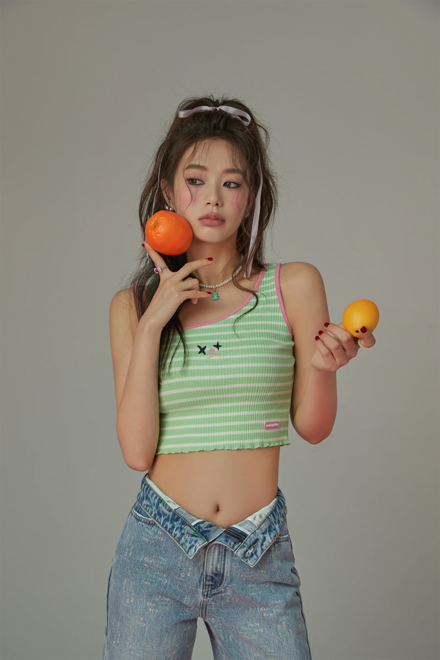 CHUU Unbalanced Striped Sleeveless Crop Top