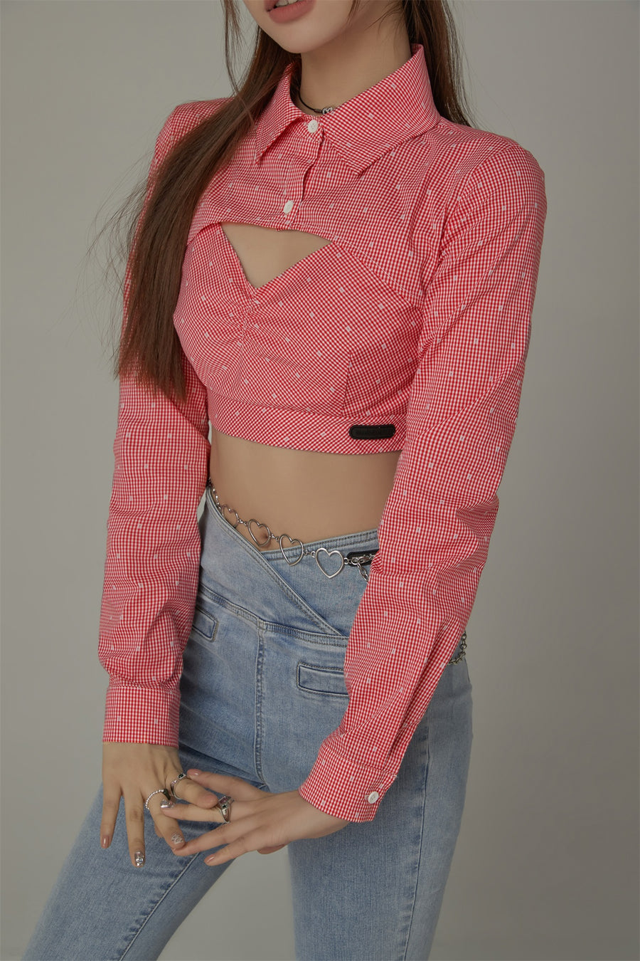 CHUU Cropped Check Cut Out Shirt